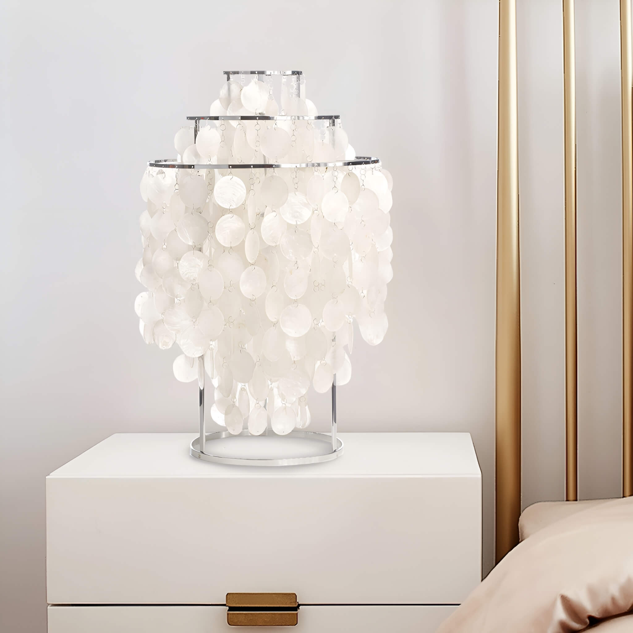 Doree | Modern Nordic Seashell Table Lamp